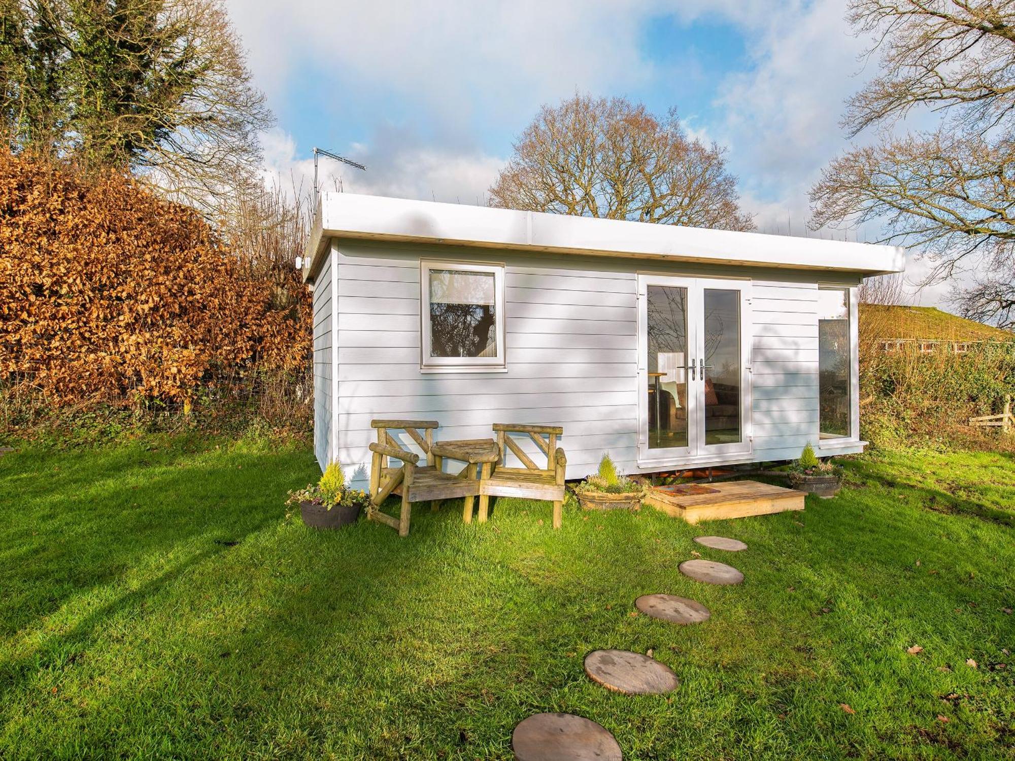 School Lodge Burwarton ภายนอก รูปภาพ